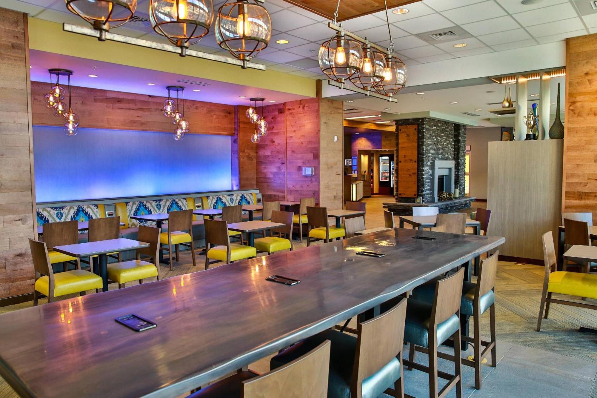 Fairfield Inn & Suites By Marriott Savannah Midtown מראה חיצוני תמונה