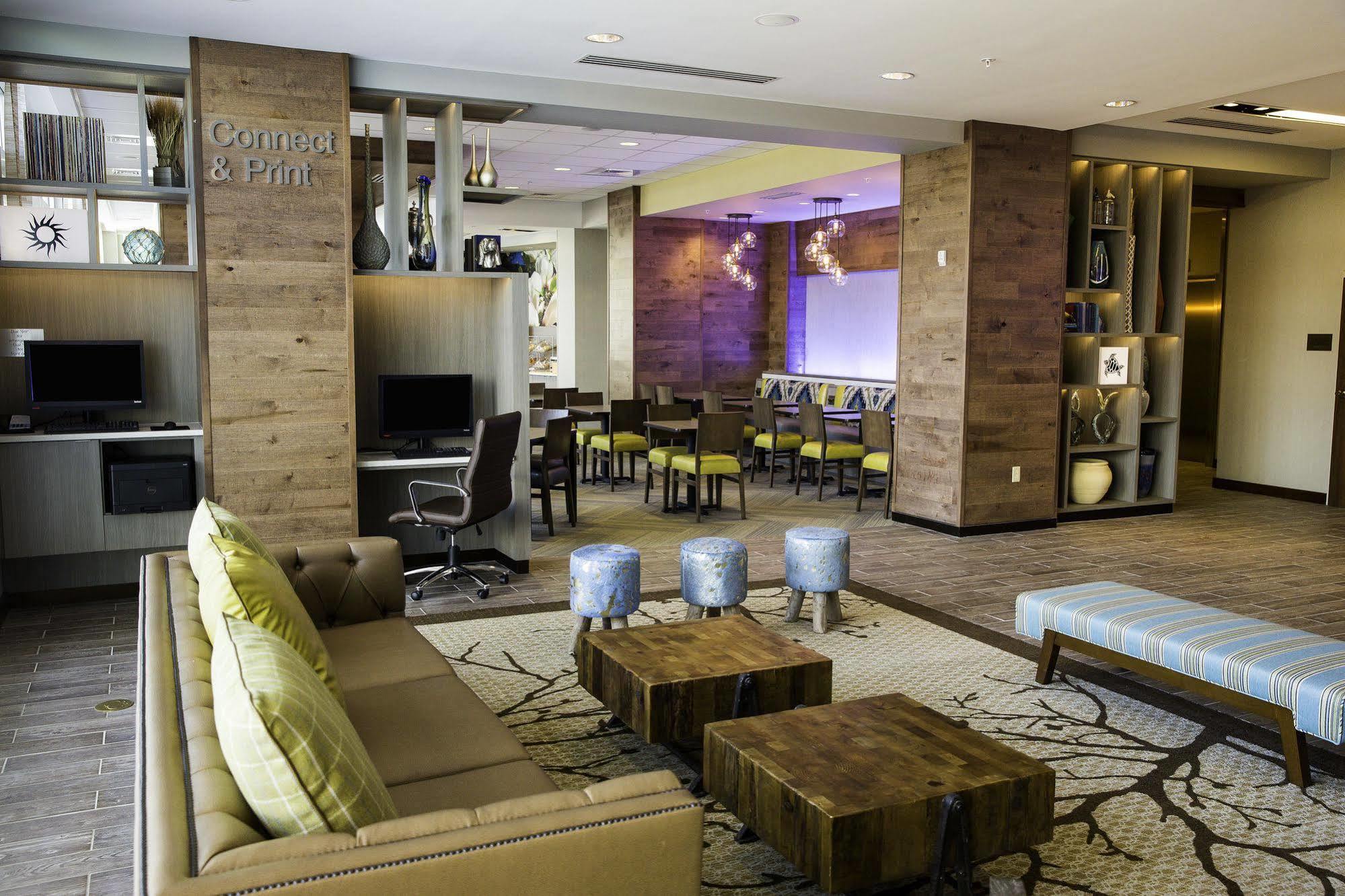 Fairfield Inn & Suites By Marriott Savannah Midtown מראה חיצוני תמונה